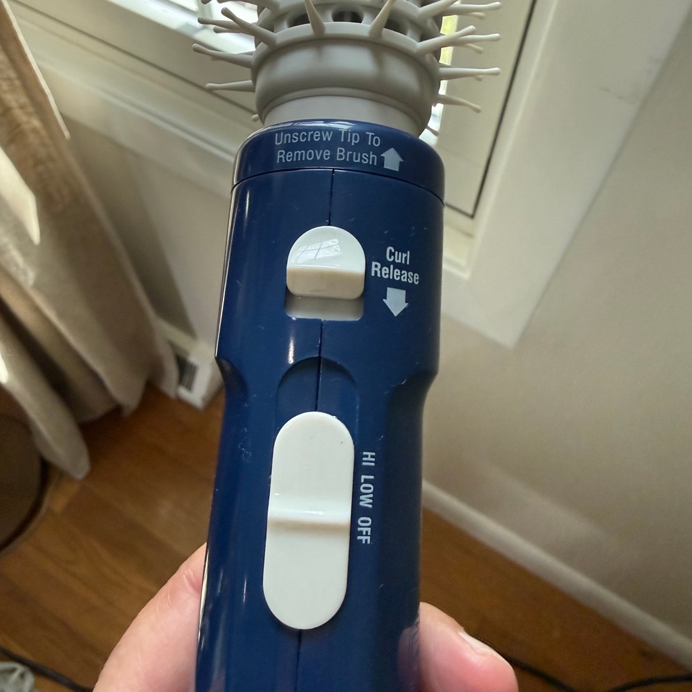 Helen of Troy Hot Air Brush Styler Curling Brush Blue Tested Model 6073 - Picture 3 of 7